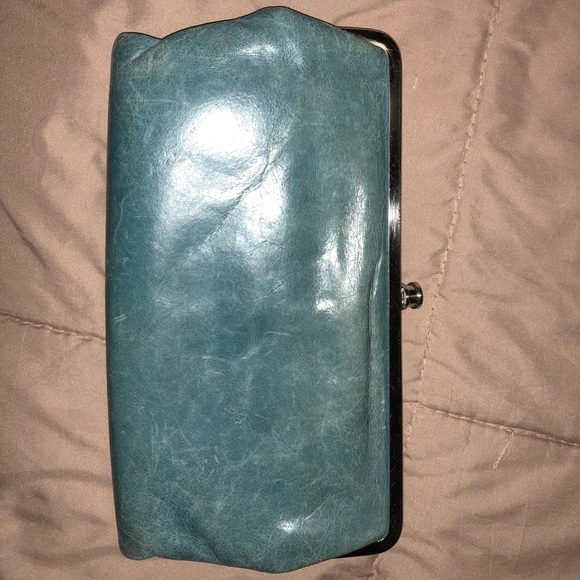 Lauren Hobo Wallet - Picture 2 of 4